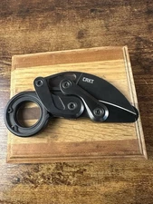 CRKT 4042 Provoke 1st Responder Karambit Knife Near Mint- FREE SHIPPING