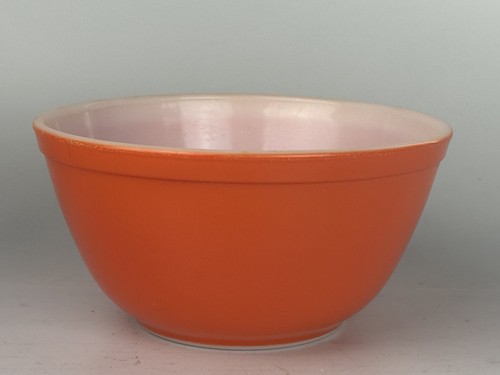 1960’s Pyrex Primary Colors ORANGE Nesting Mixing Bowl 402 1.5 Qt USA Vintage - Image 1
