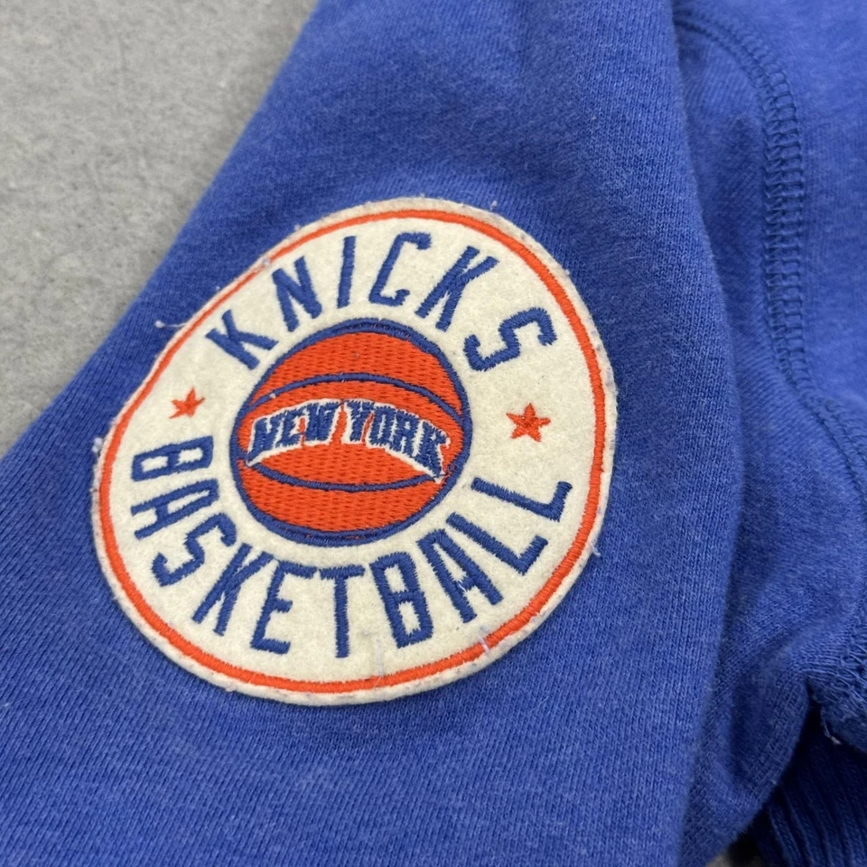 Chaqueta New York Knicks Para Hombre Pequeña Azul NBA Baloncesto Cremallera Completa Madera Dura Clásicos Foto 4 de 4