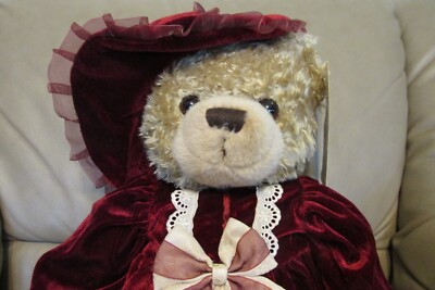 JC Penney Holiday Collection Bear Victorian Dress Red Velvet Hat 25