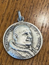Vtg POPE JOHN XXIII 1958-1963 Roma Vatican 26mm Silver Tone Pendant Charm Medal