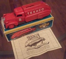 RARE Vintage 1993 ERTL 1939 Dodge Airflow Texaco Truck Diecast Bank NIB EDITION