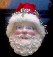 Vintage Santa Claus 1992 Clay Art Mask/ Music Box Plays Music Wall Hanging