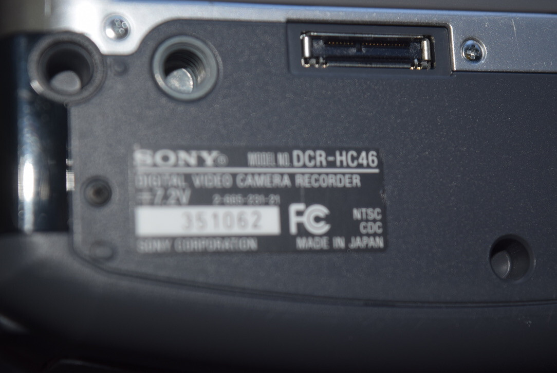 Sony Handycam DCR-HC46 Camcorder Mini DV Digital Tape Video Camera