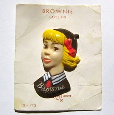 Girl Scout 1973 Figural BROWNIE NOVELTY PIN Lapel Broach NEW Jewelry Leader GIFT