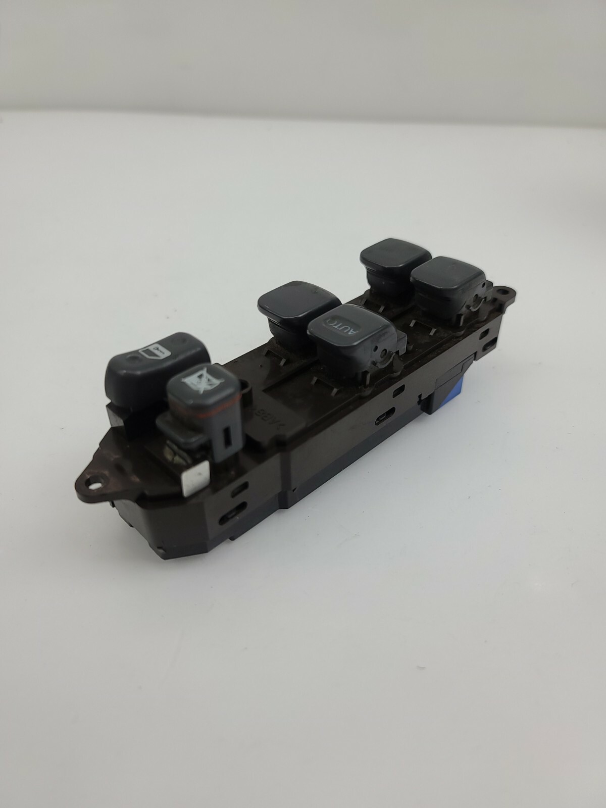 Picture 4 of 9