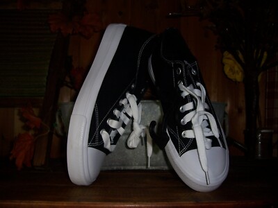 NO BOUNDARIES LADIES WOMENS BLACK SNEAKERS SHOES SIZE 10.5 CASUAL STYLISH NEW