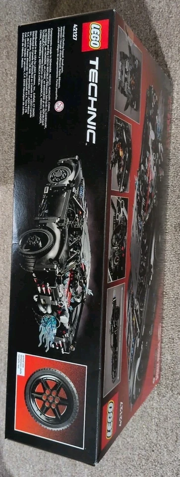 LEGO TECHNIC: THE BATMAN - BATMOBILE (42127) No Sealed Fast Shipping - Image 3 of 4