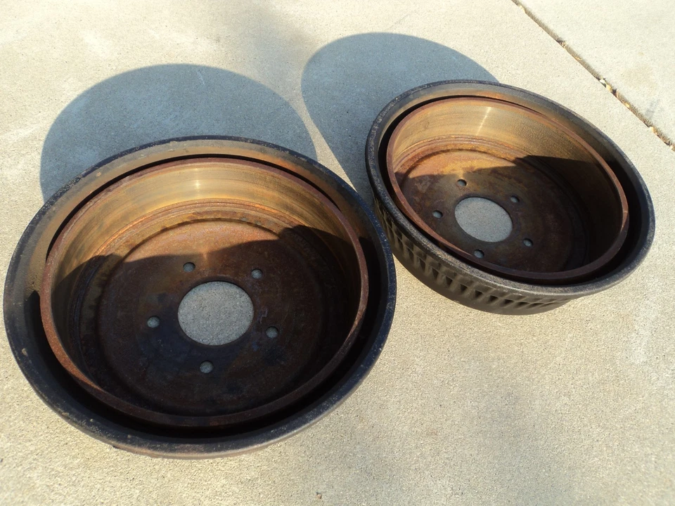 Chevy / GMC C-10, 11" Rear Brake Drums 5 on 5" bolt pattern - Image 4 of 4