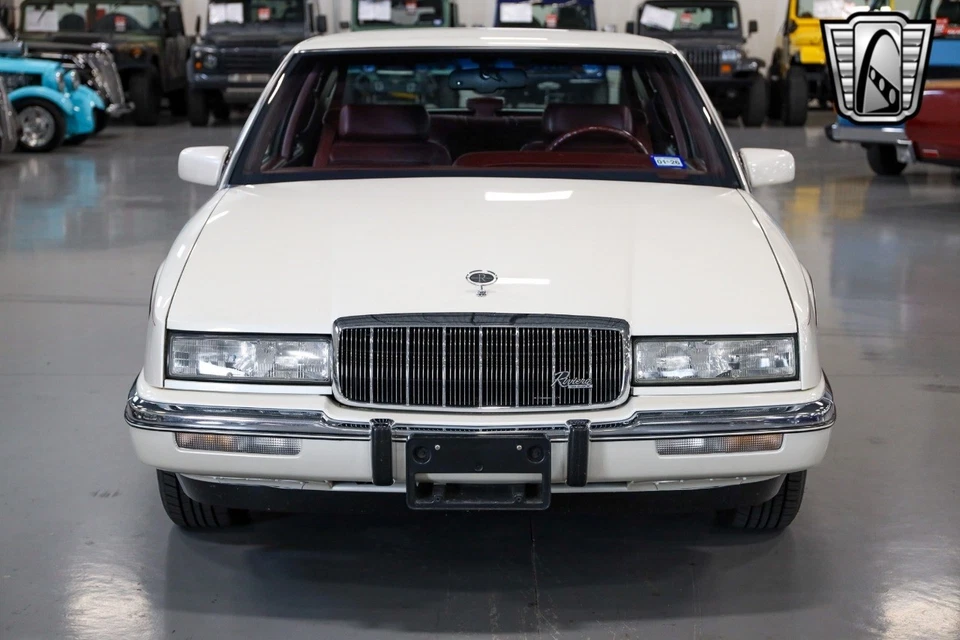 Buick Riviera 1991 Foto 3 de 4