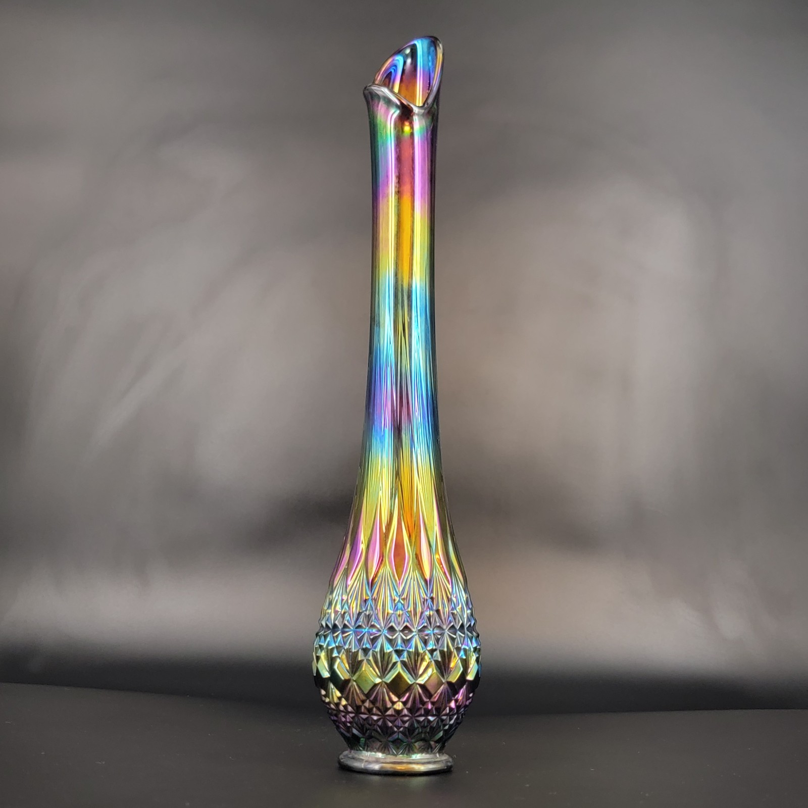 FENTON Olde Virginia Swung Vase Amethyst Carnival Glass 15.25