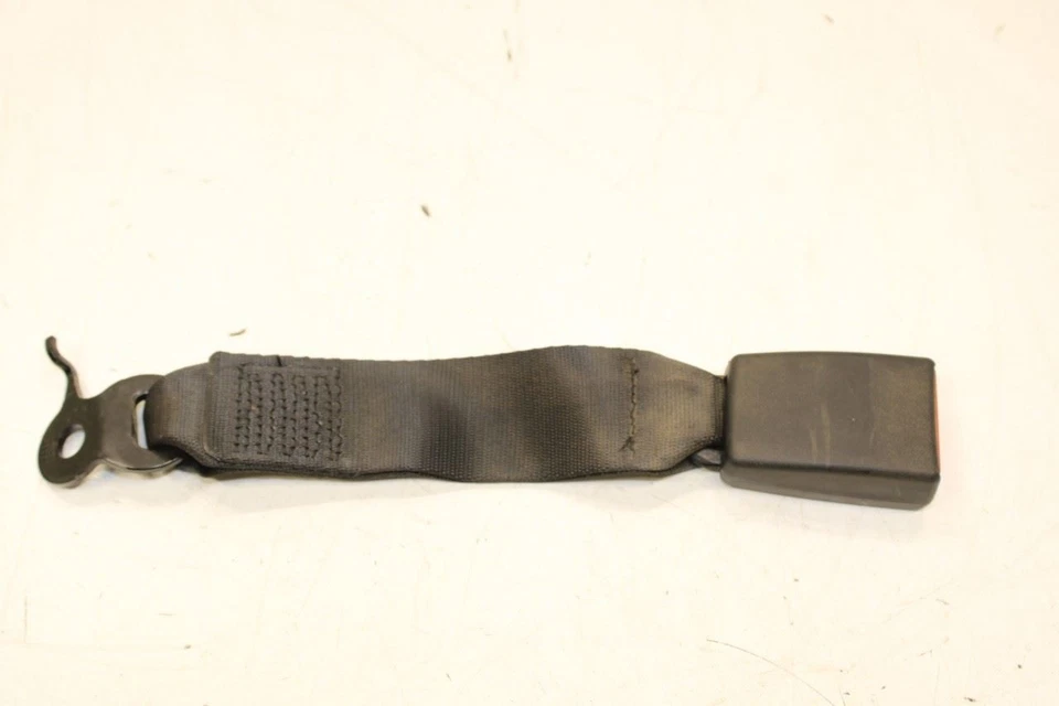 Комплект пряжек ремней безопасности 2-го ряда для заднего правостороннего и левостороннего центрального ремня безопасности BMW 750Li xDrive 10-15 годов выпуска - Изображение 3 из 4