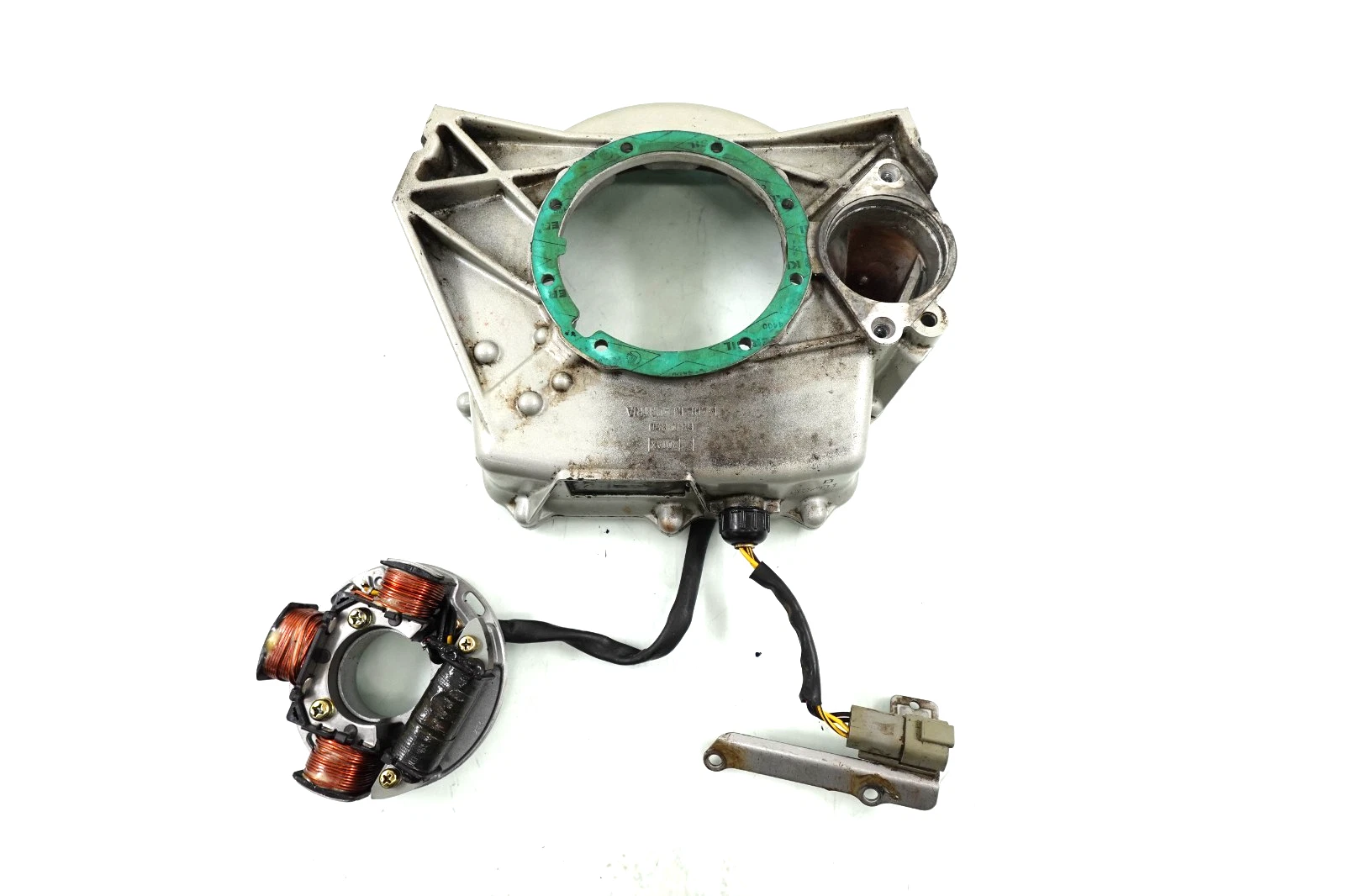 1996-2005 Sea-Doo GTI & GTS 720 OEM Ignition Housing & Stator 420810853