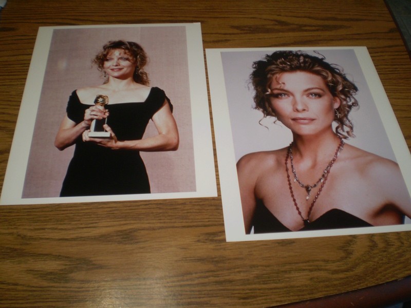 Michelle Pfeiffer 2 8x10 Color Photos-1 she holding a golden globe