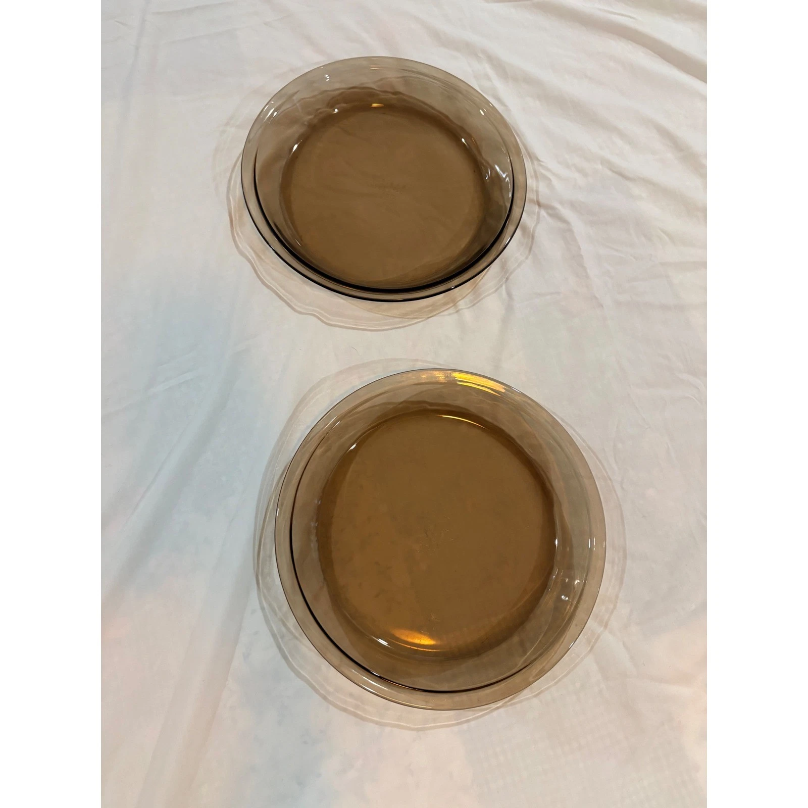 Pyrex 209 Fireside Smoked Brown Glass 9 Inch Pie Plates Set of 2 USA Vintage
Opens in a new window o