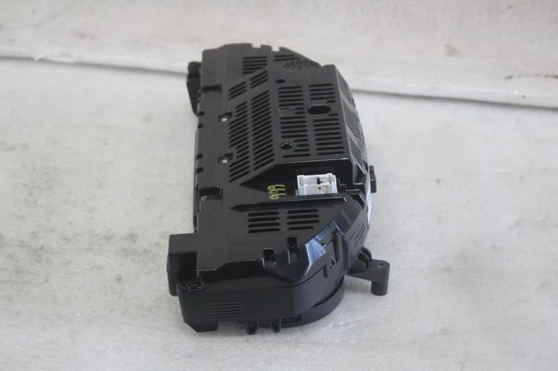 Mercedes C250 W204 2015 velocímetro clúster 121 k millas 2049005213 Foto 3 de 4