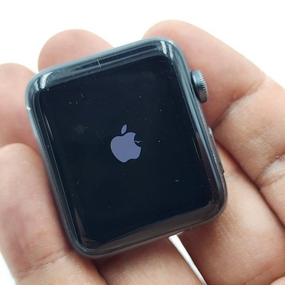 Apple Watch Series 2 - 42MM Aluminum Black w/o wristband *tested