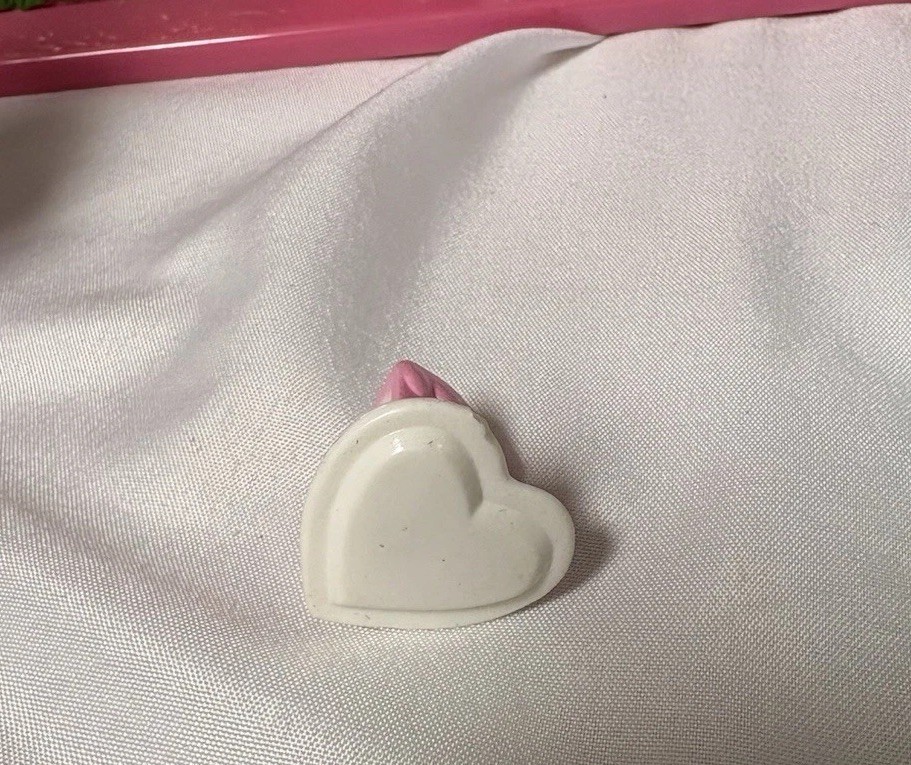 как выглядит My Little Pony Playset Cotton Candy Cafe With Table Take Out Oven Register Cake фото