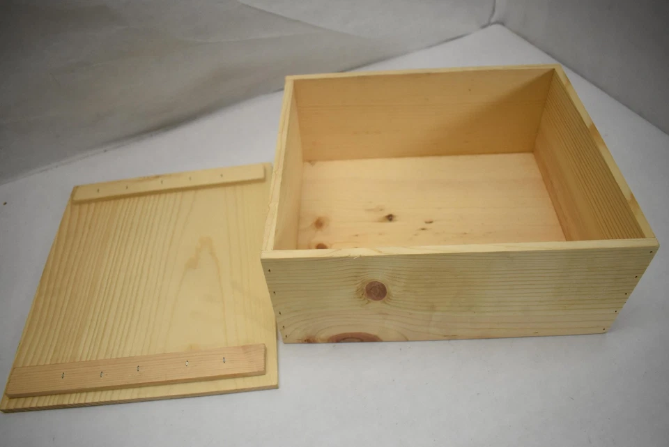Pine Wood Storage Box with Lid Natural Unfinished Craft Keepsake 13" x 11" x 6" - Image 2 of 4