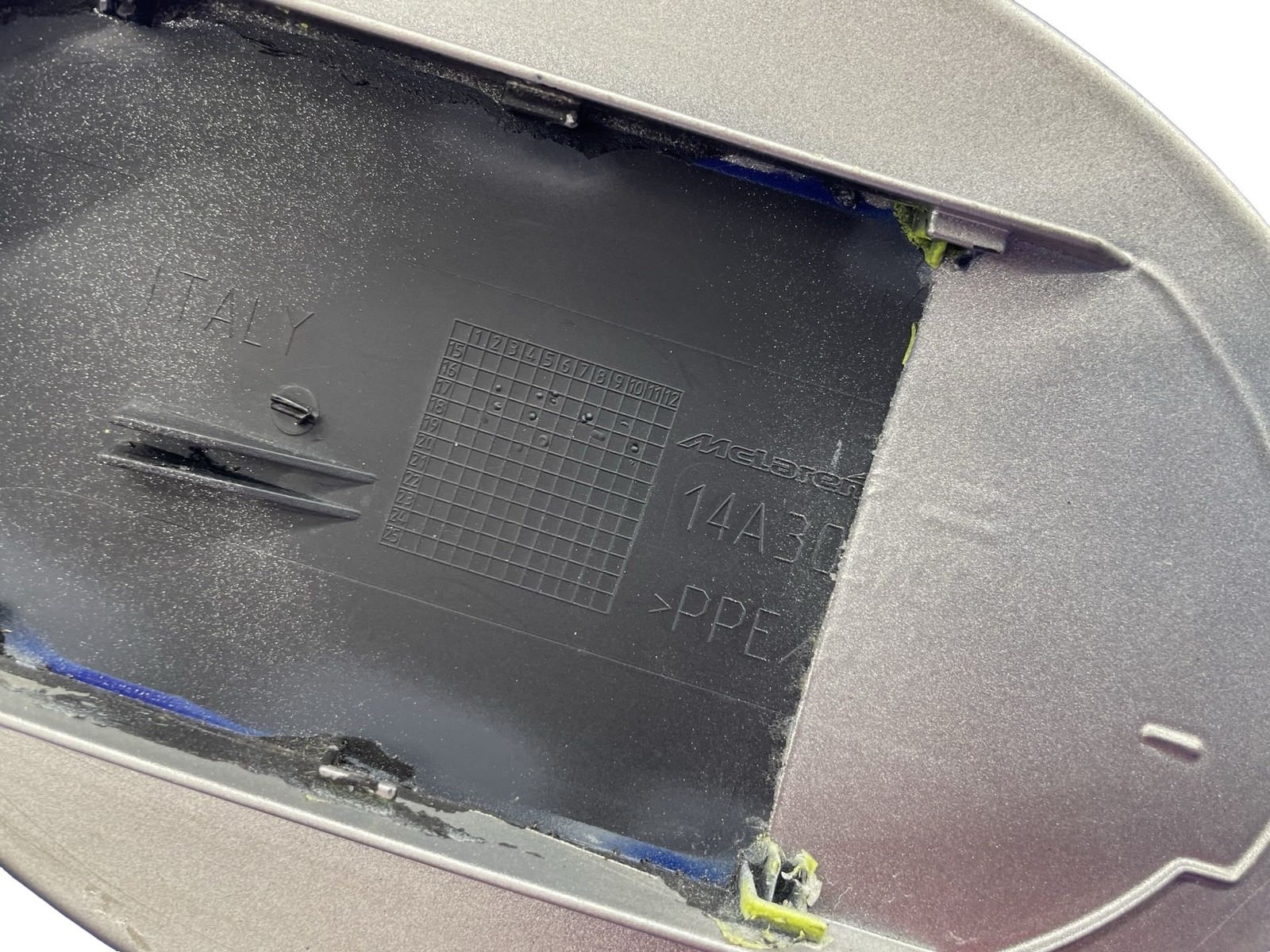 2018-2023 MCLAREN 720S OEM REAR FUEL GAS TANK DOOR LID SILVER *MARKS*