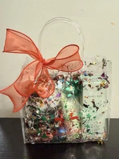 CHRISTMAS GIFT BASKET (EXPRESS SHIPPING)