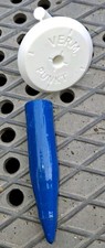 Geocaching Geocache Vermessungspunkt  m. Vermarkungsrohr und Spreizer + Logbuch