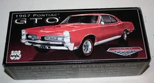 1:24 UNIVERSITY OF RACING / WIX 1967 PONTIAC GTO REGIMENTAL RED NIB