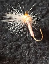 PALE MORNING DUN SIZE 16 HACKLE STACKER PMD TIED BY FRONTIER FLY FISHING FLIES
