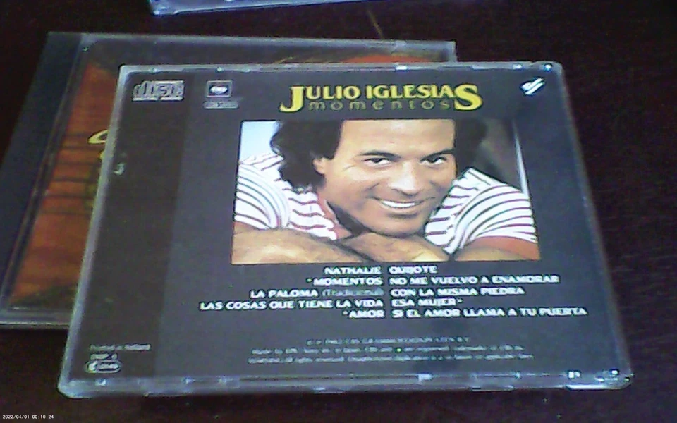 JULIO IGLESIAS Momentos CD 1983 (CDJ2) - Image 2 of 3