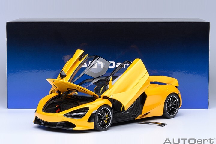 マクラーレン 720s スパイダー 1/18 イエロー 1/18 AUTOart McLaren 720S (Volcano Yellow) Car Model