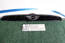 2017-2018 MINI COUNTRYMAN F60 REAR TRUNK LID TRIM MOLDING HATCH GRIP OEM AW21727
