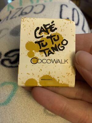 Cafe Tu Tu Tango Coco walk Vintage Souvenir Matchbook (BL)
