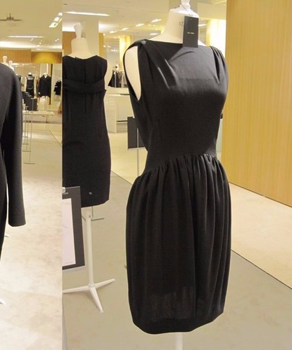 Stunning Black Balenciaga V-Back Wool 