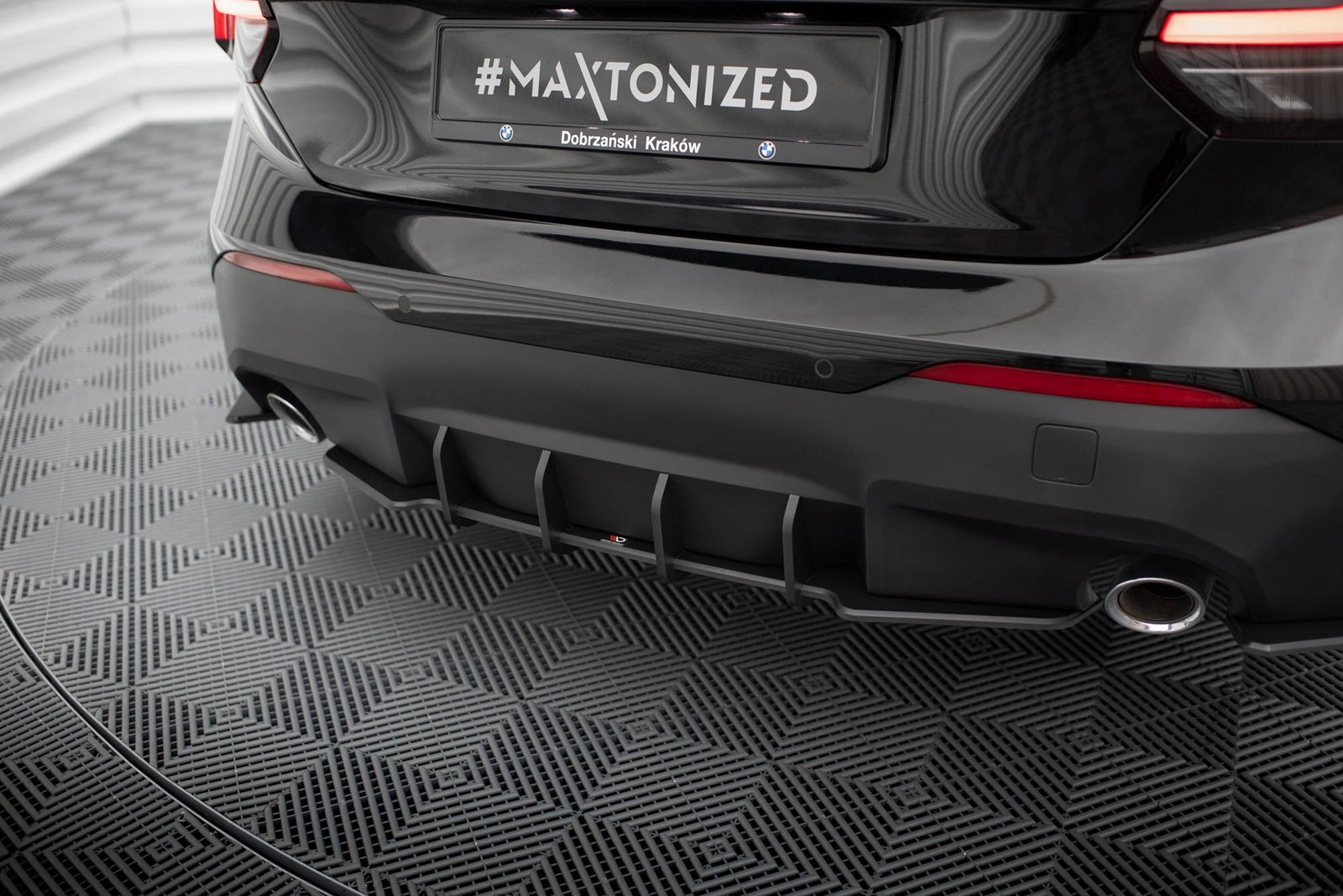Diffuseur arriere BMW 2 Coupe G42 pour remplacer le plastique terne