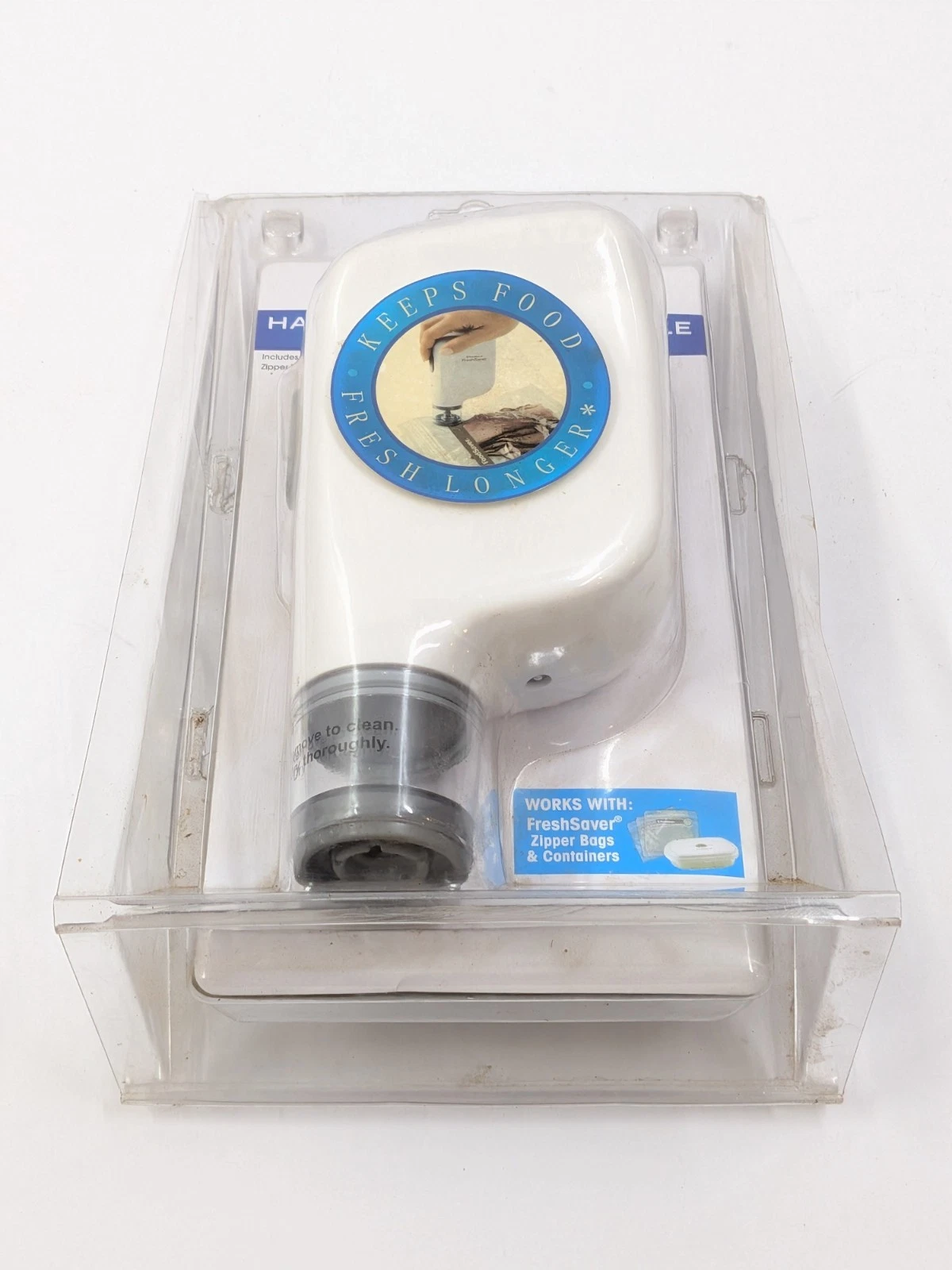 NEW FoodSaver FreshSaver Handheld Rechargeable Food Vacuum Sealer Bag System
Opens in a new window o