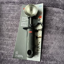 OXO Soft Works Classic Swipe Ice Cream Scoop - Brand New - Free P&P