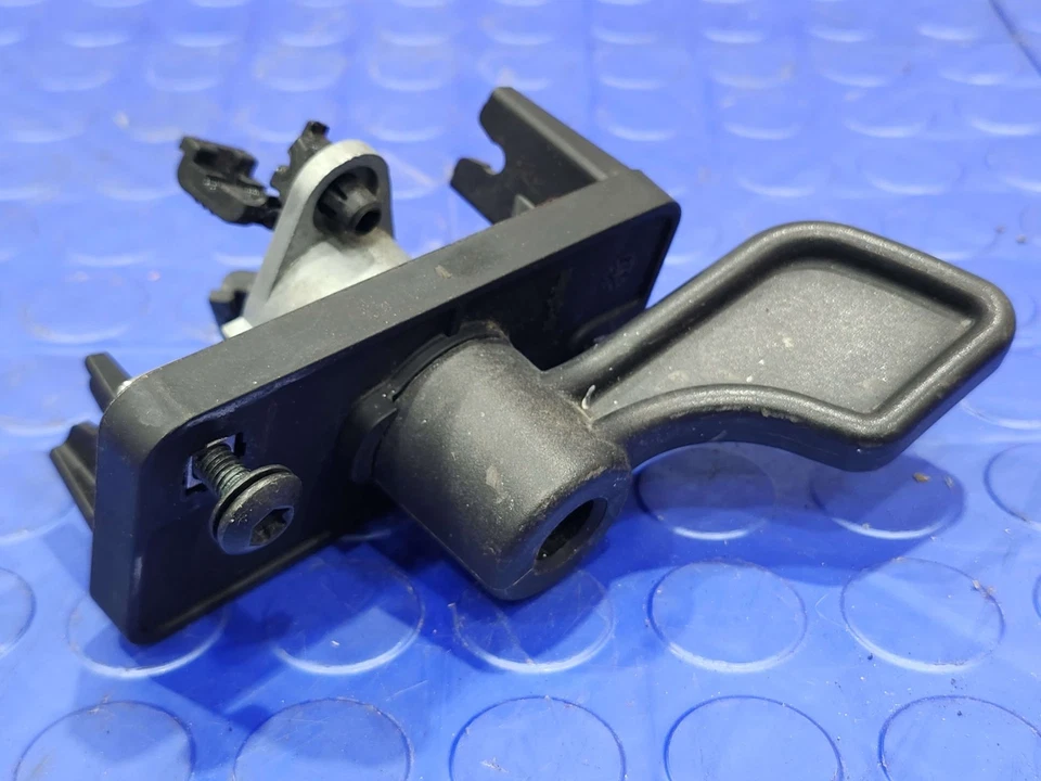 15-22 Ram ProMaster City puerta corredera trasera interior manija de puerta lado derecho OEM Foto 2 de 4