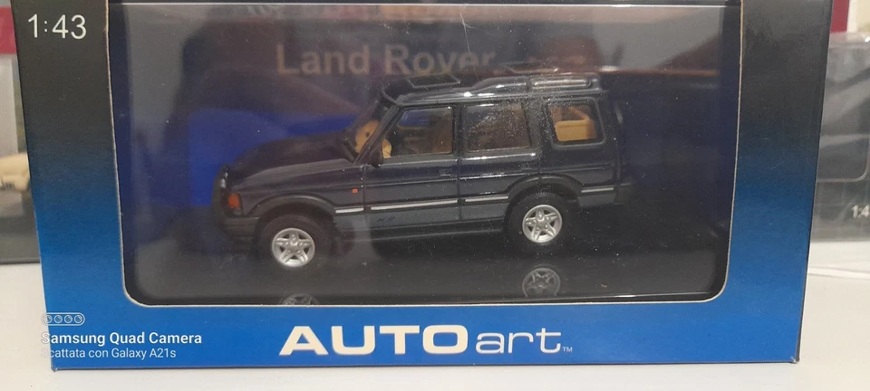 AutoArt 1:43 Land Rover Discovery 1994 (no Minichamps, Kess, Neo, Matrix, Norev) - Immagine 2 di 4