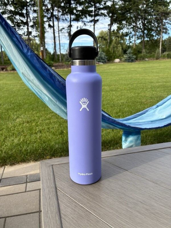 Hydro Flask 24 oz Lupine Blue Insulated Standard Flex Cap Stainless Steel Bottle