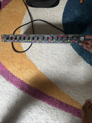 dbx 1066 Dual-Channel Compressor / Limiter / Gate