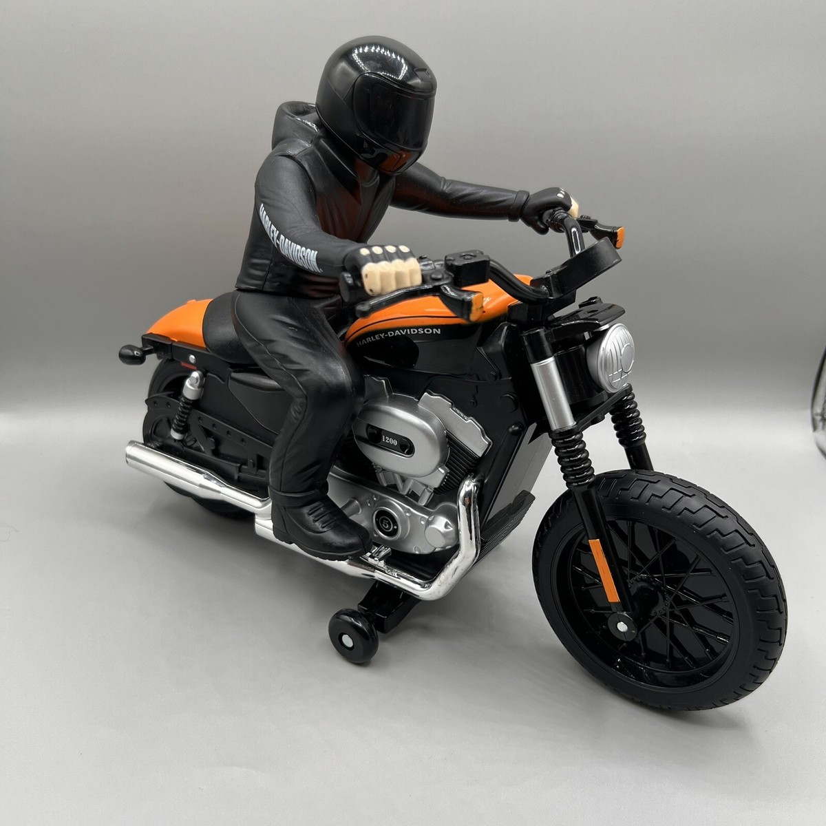 Maisto Tech Harley-Davidson XL 1200N Nightster Radio Control