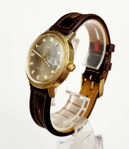 UNIQUE Men's Vintage 1976 Watch TIMEX. Manual Wind