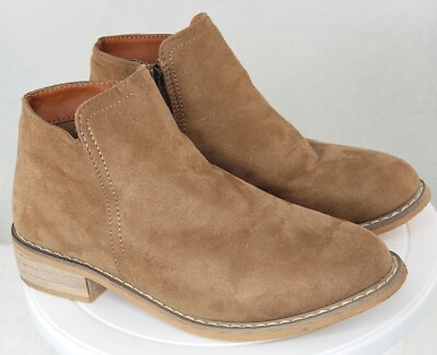 SEVEN7 CISCO KID BOOTIE BEIGE FAUX SUEDE SIDE ZIP