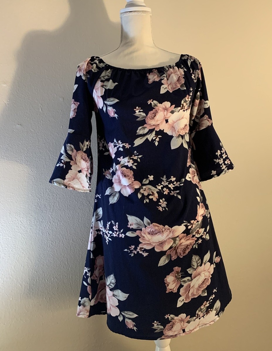 open lace back dress Women's Vintage Western Maxi Dress Fall Casual Loose Long Sleeve V Neck  Country Flowy Dress Flower Long Dress,Black,S at Amazon Women's Clothing  store main image 1