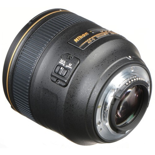 Nikon NIKKOR AF-S 85mm f/1.4G FX Lens with UV Filter - Black