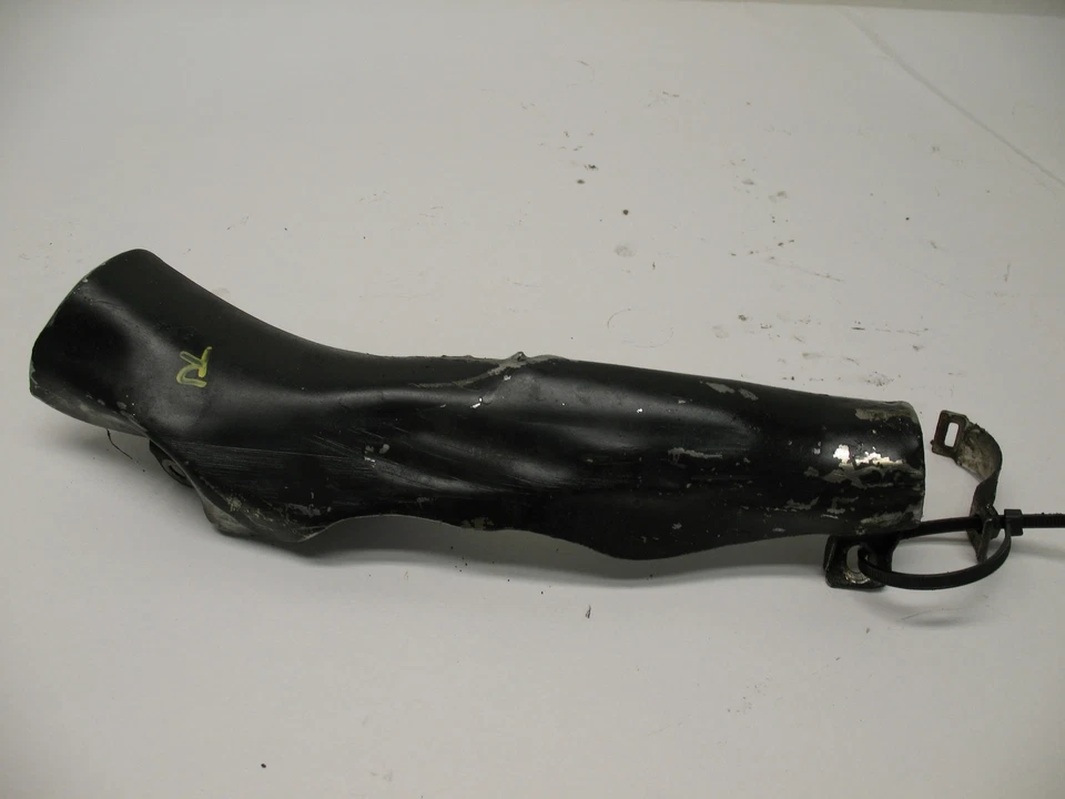 Honda VF1100 1983 V65 MAGNA VF 1100 protector de cámara de escape derecho Foto 3 de 4