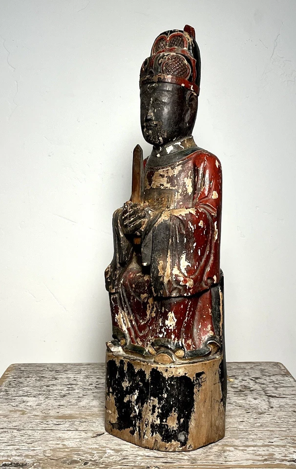 ¡Bien tamaño! Antigua estatua de una deidad taoísta. Dinastía Qing. Siglo XIX. 17” de alto. Foto 4 de 4