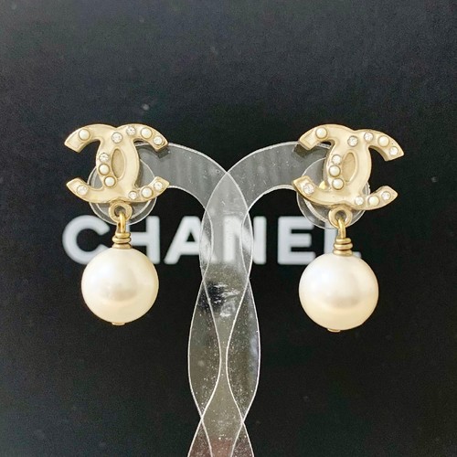Chanel weiße CC Logos Strass Perlen Ohrstecker goldfarben 07A authentisch #9736 - Bild 3 von 5