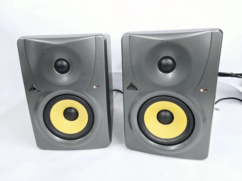 Behringer Truth B1030a Two-way Reference Studio Monitors - Image 3 of 4