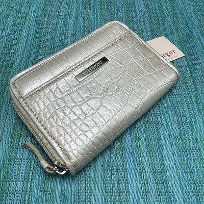 Villager Liz Claiborne Faux Moc Croc Wallet ID Viewer Card Slots Zips Champagne